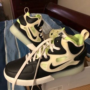Nike Air Force One Mid Reaction Size 10.5